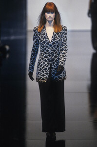 Genny 1995 Women RTW 88.jpg