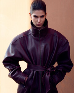 Harper's Bazaar Greece December 2025_11.jpg