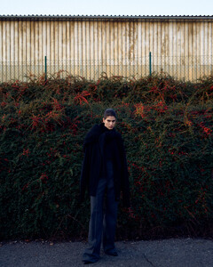 Harper's Bazaar Greece December 2025_12.jpg