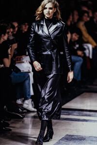 Helmut Lang 1992 Women RTW 6.jpg