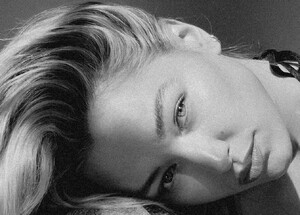 I just wanna be close to you.jpg