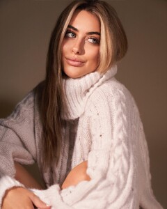 JSHamilton - 2022-12-11_1440x1800_2.jpg