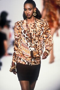 Jean Louis Scherrer SS 1991 50.jpg