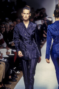 Jil Sander 1995 SS 36.jpg
