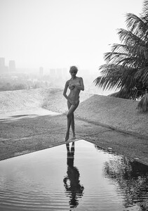 Julia Logacheva by Antoine VerglaS (11).jpg