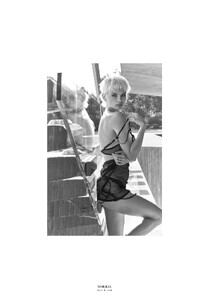 Julia Logacheva by Antoine VerglaS (3).jpg