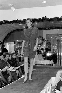 KM-Cerruti 1881 Ready to Wear SpringSummer 1990 (3).jpg