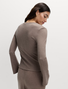 Keyhole-Cosy-Flute-Sleeves-Top (6).png