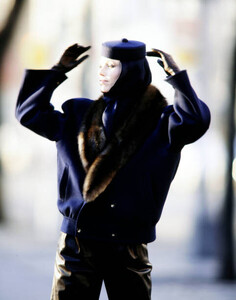 LM-Bill Blass Fall 1985 Ready To Wear Collection Advance (10).jpg