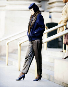 LM-Bill Blass Fall 1985 Ready To Wear Collection Advance (8).jpg