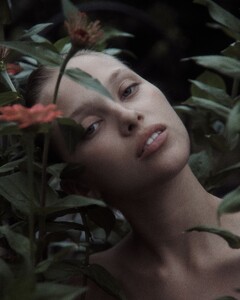 LauraOg - ModManPort - 1713166961.jpg