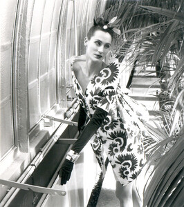 Lecoanet-Hemant-Haute-Couture-Spring-Summer-1988-Photo-Jean- (1).jpg