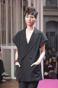 Limi Feu 2010 Women RTW 91.jpg