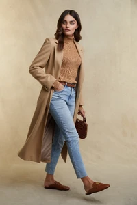 Look20-PainswickRollNeckKnit_Caramel__2024-08-08_AW24_Eccom9303_5.webp