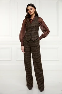 Look381-HamptonWaistcoat_ChocolateHoundstooth__5___2024-01-26_AW24_ECOMM73815_5de67afe-eb03-44de-9ef5-15707907ab67.webp