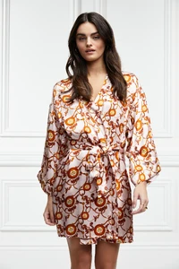 Look70-SilkDressingGown_Blush__2021-20-10_SS22_ECOM_DAY_1Look70-SilkDressingGown_Blush__44648_5.webp