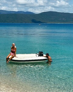 MaryVitinaros - SeaLevel SM - 09.jpg