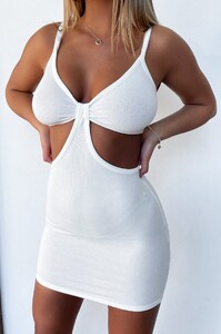 MaylindaE - TSF - island_dress_white_4.jpg