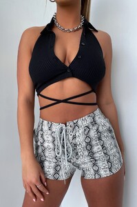 MaylindaE - TSF - penny_shorts_inx_crop_black_4.jpg