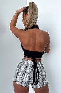 MaylindaE - TSF - penny_shorts_inx_crop_black_5.jpg