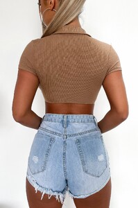 MaylindaE - TSF - razor_Ccrop_brown_1.jpg