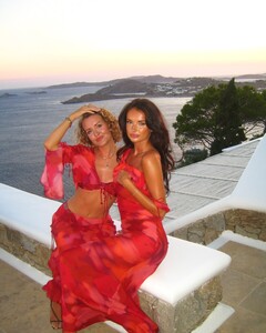 NSole - Bydee '25 - 2024-08-18_1440x1800_18.jpg