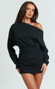 NSole - Showpo - Alyce_Mini_Dress_-_Long_Sleeve_One_Shoulder_Dress_in_Black_05.jpg