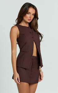 NSole - Showpo - Desi_Top_-_Longline_Crew_Neck_Vest_Top_in_Chocolate_06.jpg