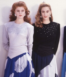 Nicoletta Rossi and Kimberly Marler for Hanae Mori RTW SS 1989.jpg
