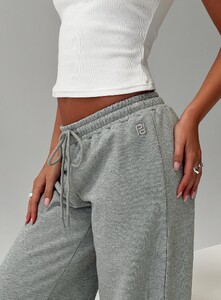 OPhillips - PrPolly - All Day Straight Leg Sweatpants Grey Marle-8 - 7-Model-Olivia-Us2.jpg