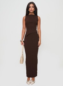 OPhillips - PrPolly - Basile Set Chocolate-9 - 7-Model-Olivia-Us2.jpg