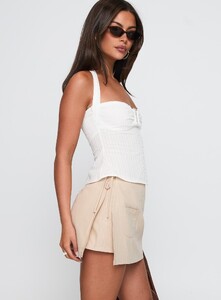 OPhillips - PrPolly - Gigi Wrap Skort Beige-8 - 3-Model-Olivia-Us2.jpg