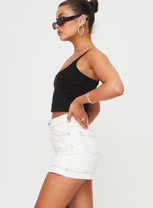 OPhillips - PrPolly - Katlynne Denim Mini Skort White Tall-6 - 3-Model-Olivia-Us2.jpg