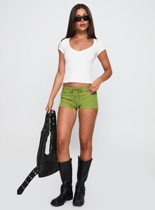 OPhillips - PrPolly - Lovely Day V Neck Top White-7 - 2-Model-Olivia-Us2.jpg