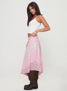 OPhillips - PrPolly - Rennar Maxi Skirt Multi Petite-7 - 3-Model-Olivia-Us2.jpg