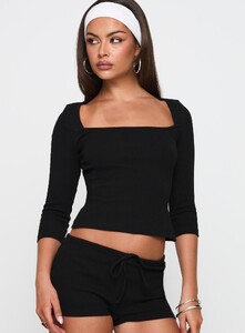 OPhillips - PrPolly - So American Rib 3_4 Sleeve Top Black-8 - 1-Model-Olivia-Us2.jpg