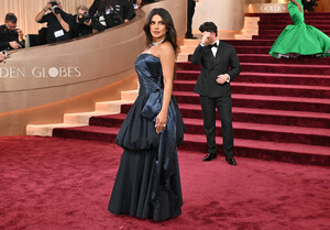 Priyanka_Chopra_Golden_Globes_2026_281829.jpg