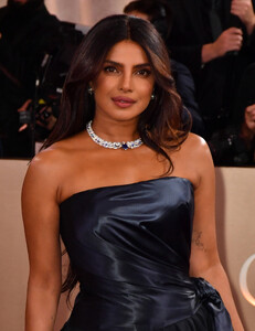 Priyanka_Chopra_Golden_Globes_2026_283329.jpg