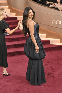 Priyanka_Chopra_Golden_Globes_2026_284829.jpg