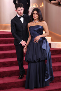 Priyanka_Chopra_Golden_Globes_2026_285729.jpg