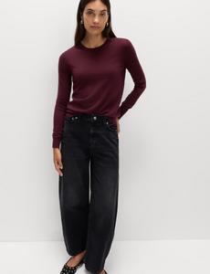 Pure-Merino-Wool-Crew-Neck-Jumper (3).png