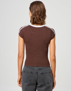 Stas - Glassons '25  - cammy-t-shirt-fudge-x-western-back-ts213103con.jpg