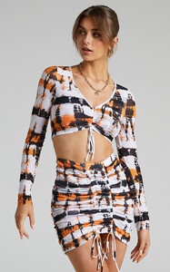 Stas - Showpo - BY_DYLN_-_Odette_Skirt_in_Orange_Printed_Mesh__28BB2107002901_29_3.jpg