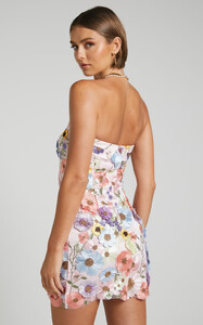 Stas - Showpo - Wren_Strapless_Garden_Flowers_Mini_Dress_in_Pink_6.jpg