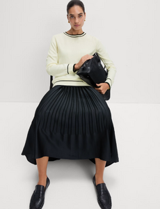 Supersoft-Tipped-Crew-Neck-Jumper (1).png