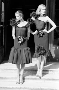 Valentino -Spring 1980 Ready to Wear Preview (1).webp