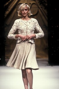 Valentino 1995 Haute Couture 13.jpg