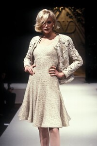 Valentino 1995 Haute Couture 18.jpg