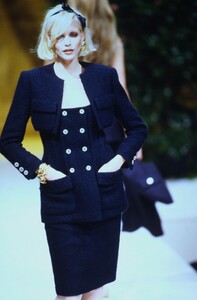 Valentino 1995 Haute Couture 56.jpg