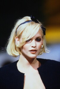 Valentino 1995 Haute Couture 57.jpg